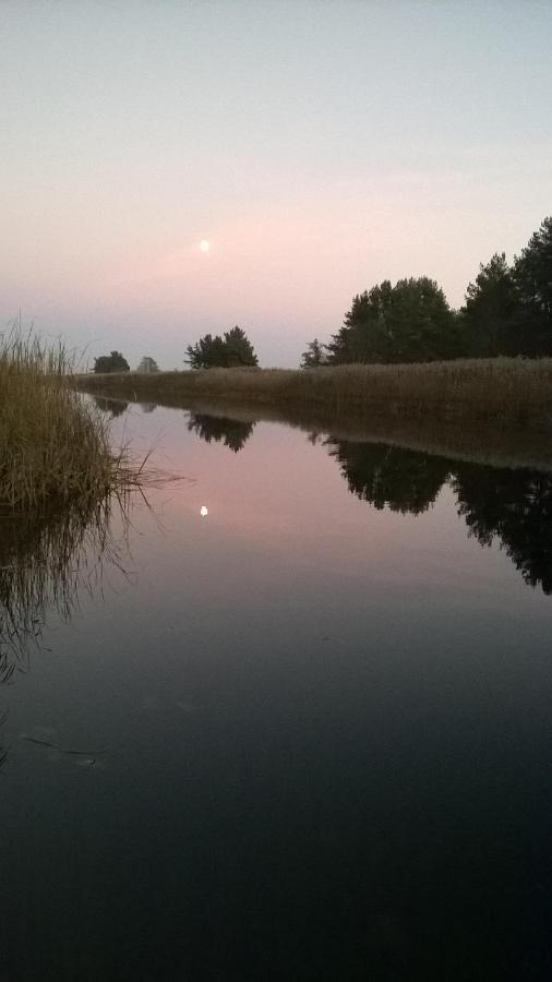 Tihase Puhkemajake Pärnu Kültér fotó